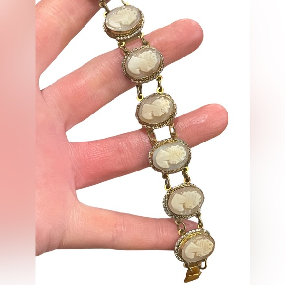 Vintage silver gold wash shell cameo ornate link bracelet - Picture 3 of 13